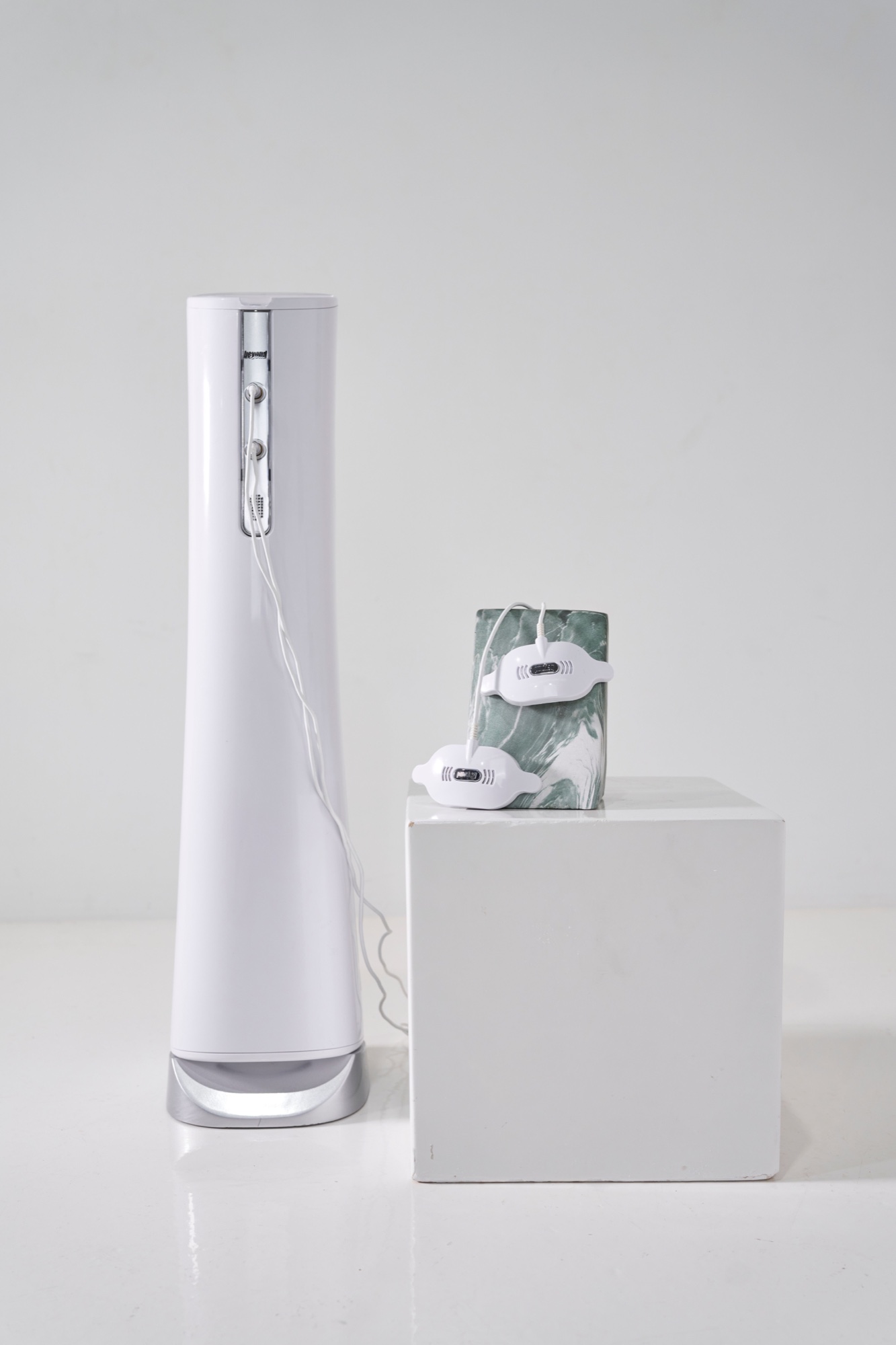 BEYOND II Ultra whitening system and treatment mouthpieces in the Brighter White Smiles studio